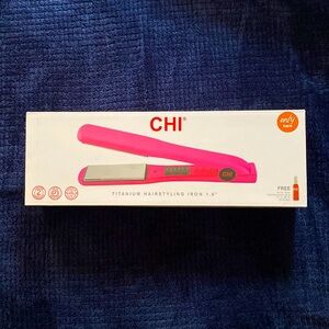 CHI Titanium Hairstyling iron 1.5” adjustable temperature, auto shut off.
